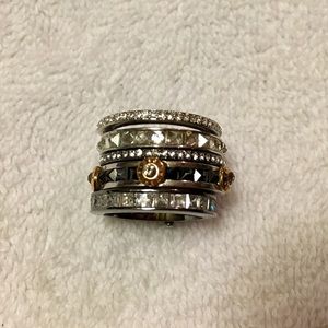 Henri Bendel Deluxe Hand Me Down Ring